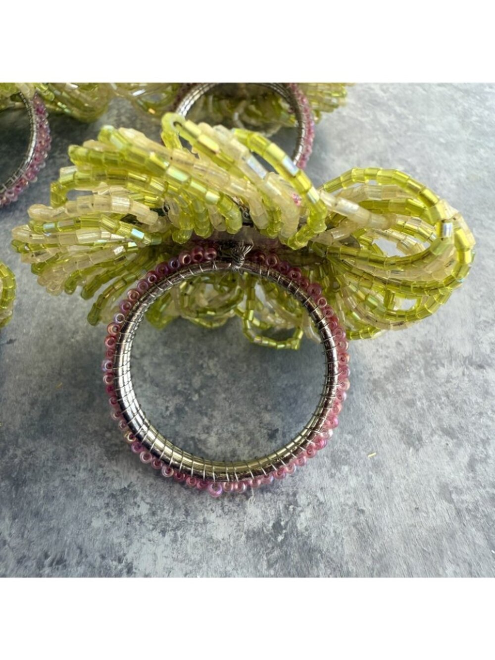Pier 1 Napkin Rings Beaded Flowers Set of 12 Green & Pink Spring Frutiger Aero - Picture 5 of 7